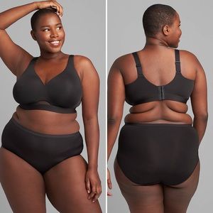 Cacique Black Lightly Lined No Wire Bra • Size 44DDD(F)